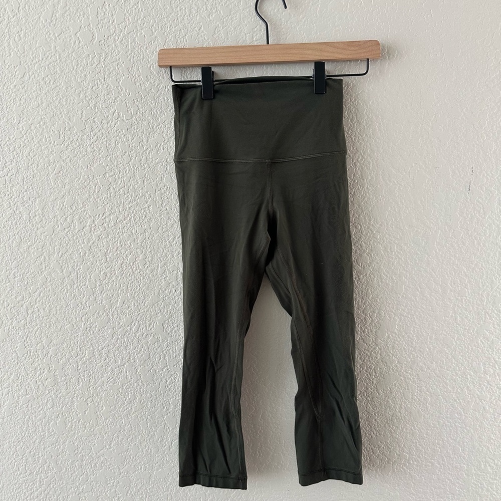 Lululemon Green Army Leggings Yoga Women’s Size 4